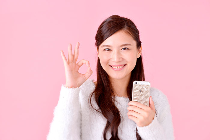 OCNモバイルONEに大満足の女性